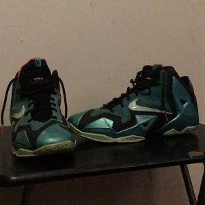 Nike LeBron 11 XI South Beach Sport Turquoise/Mint